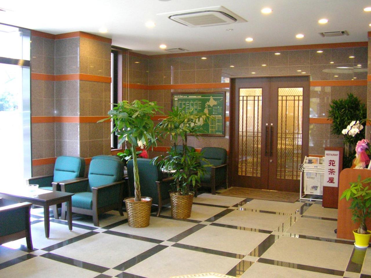 Hotel Route-Inn Oita Ekimae Bagian luar foto